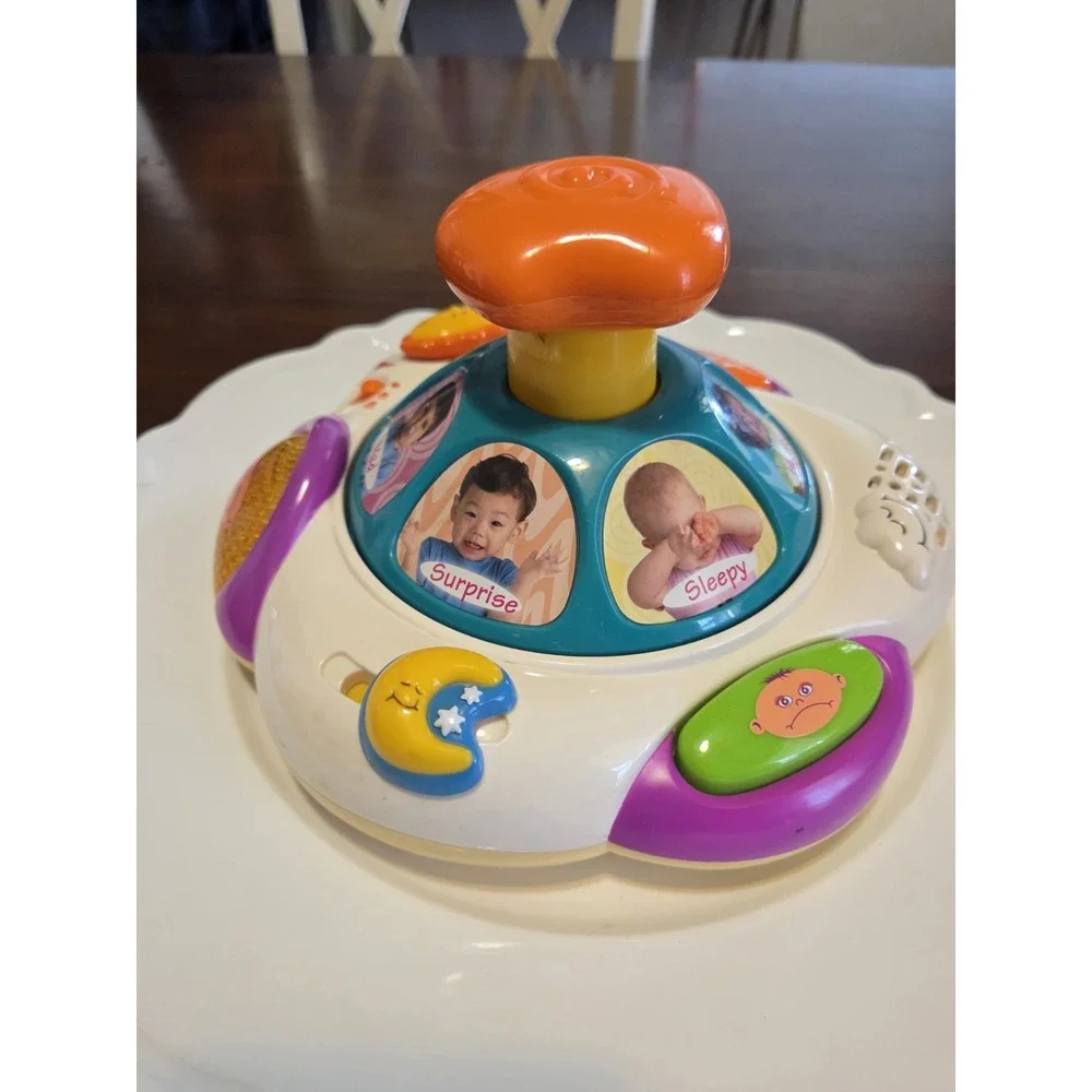 VTech Baby BrainyWorks Right Brain Baby Face spin toy
